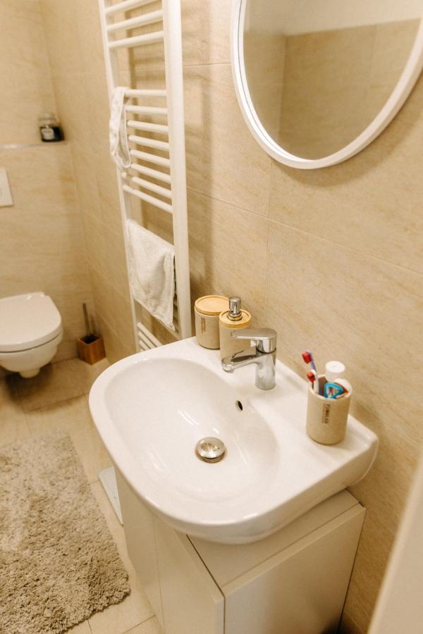 Apartman V Srdci Znojma „Jako Doma“ Znojmo Buitenkant foto